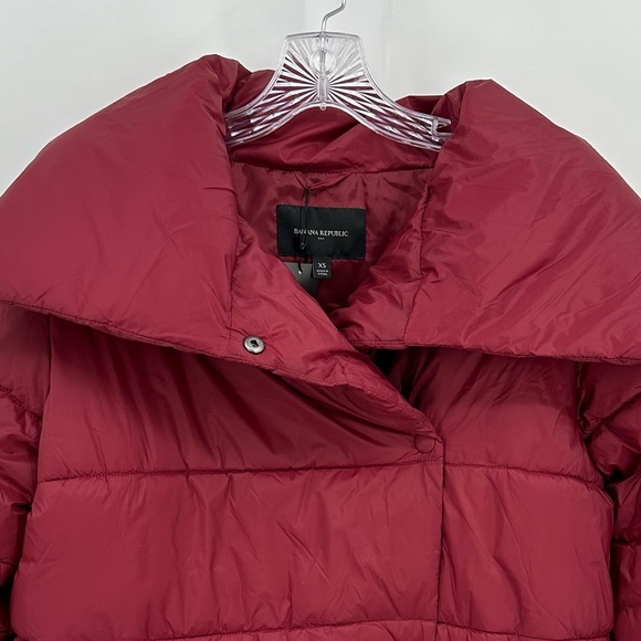 CCO Banana Republic NWT Short Puffer Coat Water Resistant Red Currant Size XS - Picture 4 of 11